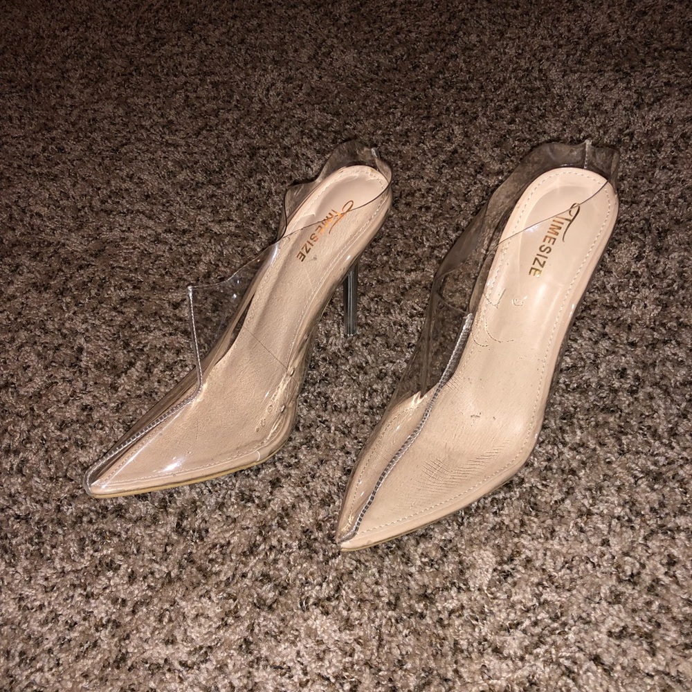 🛑 SOLD! Clear Cinderella Heels SOLD